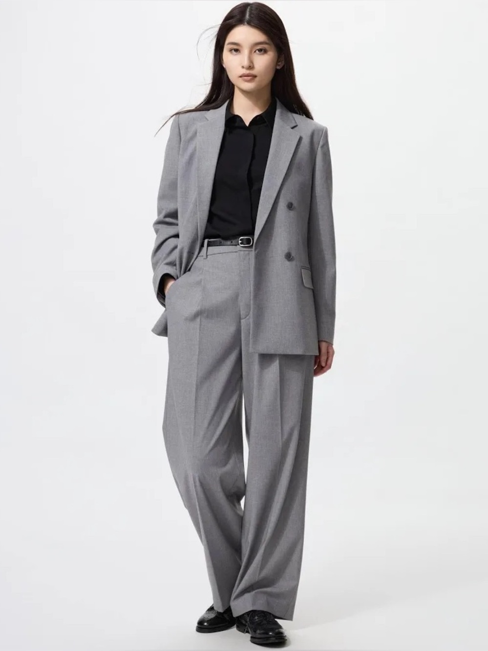 Uniqlo Woman's Gray Pleated Wide Pants